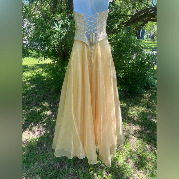 90s golden gown/prom dress size 4 - Picture 5 of 16